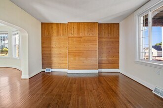 621 Fordham Ave in Pittsburgh, PA - Building Photo - Building Photo