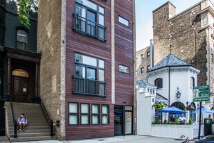 1154-1156 N Dearborn St in Chicago, IL - Building Photo