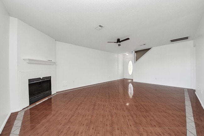 property at 403 Willow W Dr