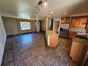 124 N Brentwood Dr in Colorado Springs, CO - Building Photo - Building Photo