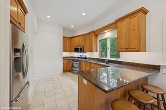 8340 Main Bayview Rd in Southold, NY - Building Photo - Building Photo