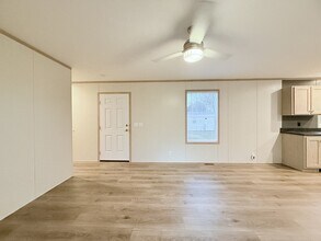 29752 Jamestown Dr in New Baltimore, MI - Building Photo - Building Photo