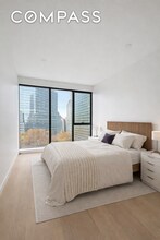 45-07 Ct Square W in Queens, NY - Building Photo - Building Photo