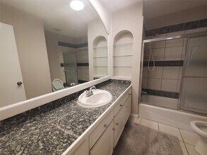 3002 Frontier Dr in Sugar Land, TX - Building Photo - Building Photo