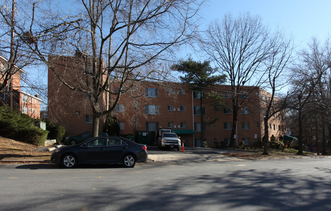 The Cambridge Apartments in Takoma Park, MD - Building Photo - Building Photo