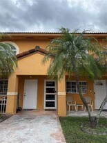 7738 W 34th Ln, Unit 15-201 in Hialeah, FL - Building Photo