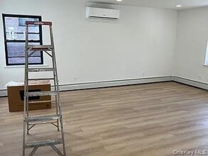 43-47 163rd St in Queens, NY - Building Photo - Building Photo