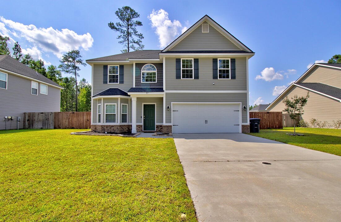 87 Rosin Dr in Hinesville, GA - Building Photo