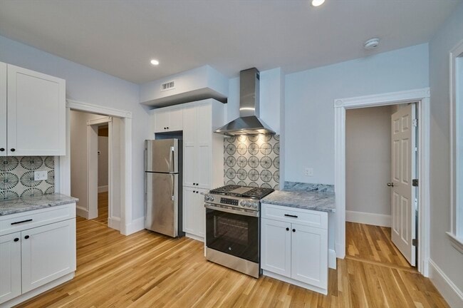 38 Washburn St in Boston, MA - Building Photo - Building Photo