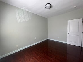 4914 Lemon Grove Ave, Unit #2 in Los Angeles, CA - Building Photo - Building Photo