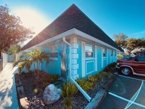 327 S Fernwood Ave in Clearwater, FL - Building Photo - Building Photo