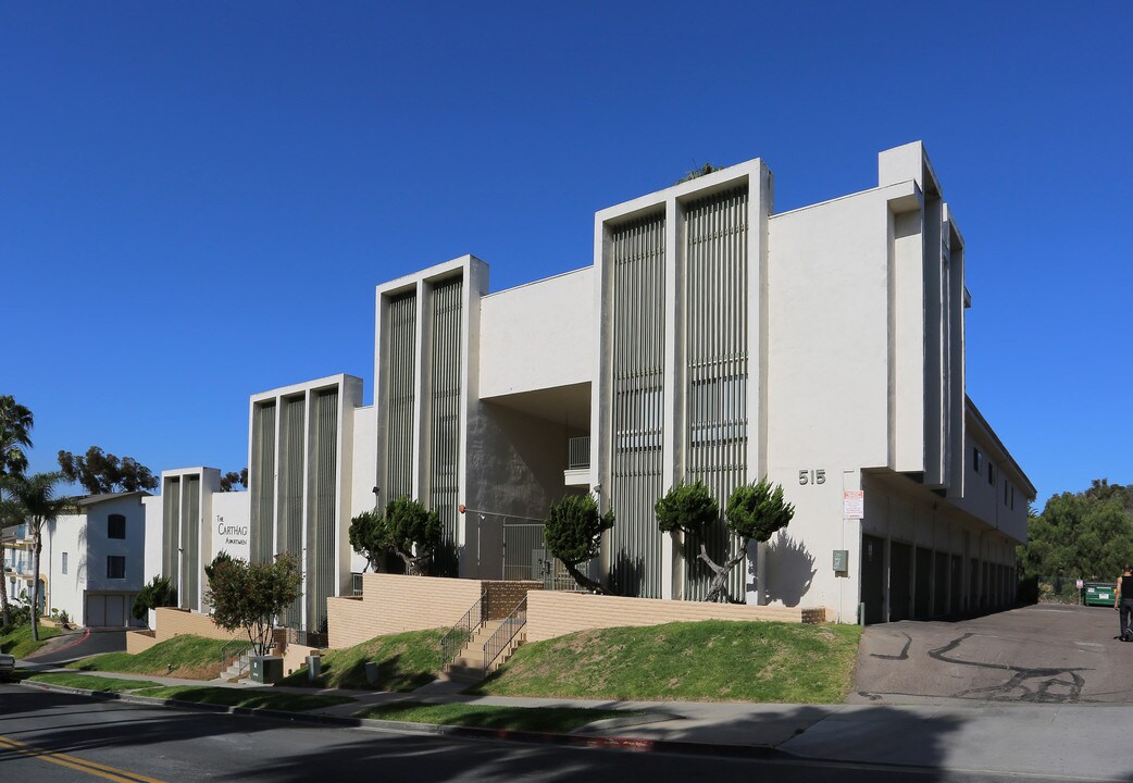 The Carthage Apartments in Oceanside, CA - Building Photo