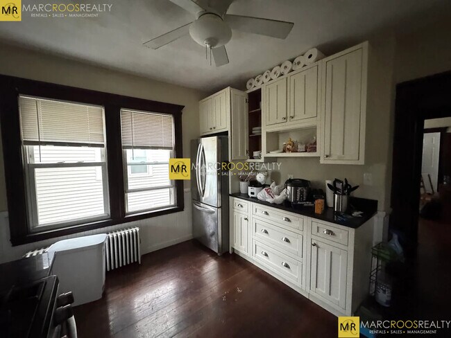 240 Boston Ave in Medford, MA - Building Photo - Building Photo