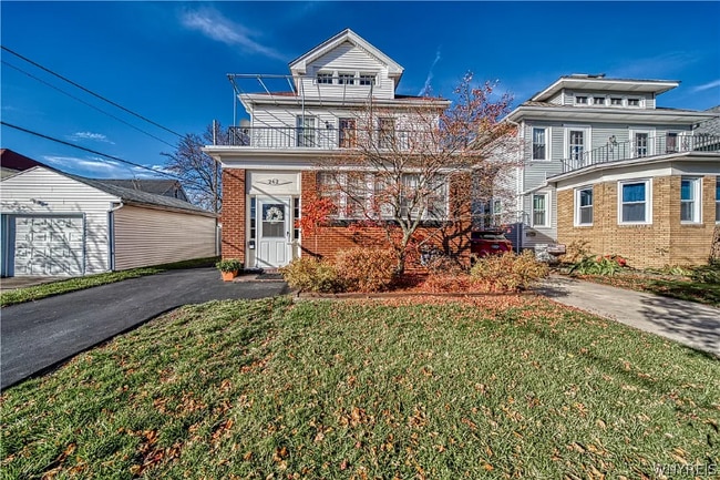 property at 262 Sterling Ave