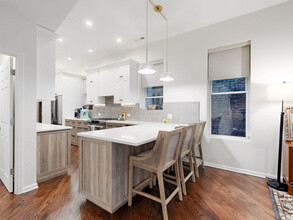 626 W Buckingham Pl in Chicago, IL - Building Photo - Building Photo
