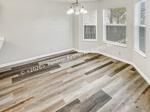 512 Selsey Ct S in Hermitage, TN - Foto de edificio - Building Photo