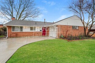 6311 Brauning Dr in Reynoldsburg, OH - Building Photo