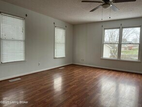 47 N Country Dr in Shelbyville, KY - Building Photo - Building Photo