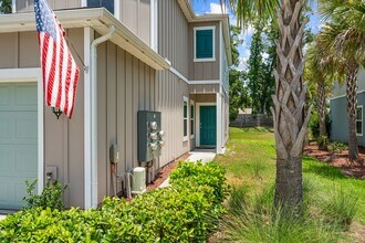 237 Aralia Ln in Jacksonville, FL - Building Photo - Building Photo