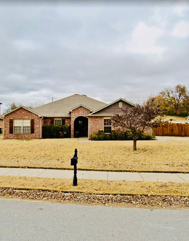 property at 2966 Springhill Ave