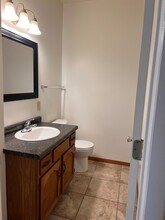 221 N 5th St, Unit 1 in Mankato, MN - Foto de edificio - Building Photo