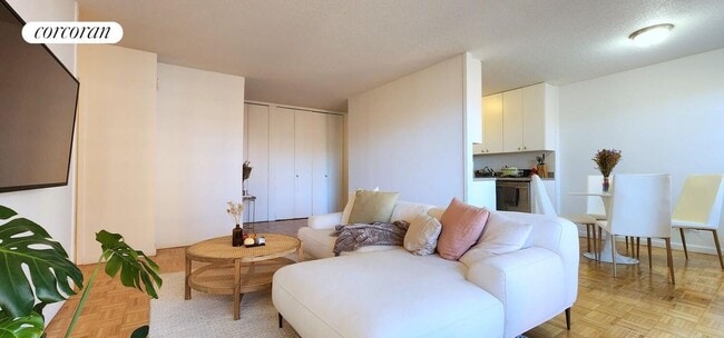 property at 175 W 90th St