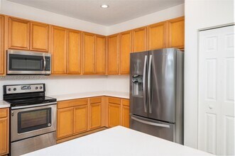 19282 Seneca Ave in Weston, FL - Building Photo - Building Photo