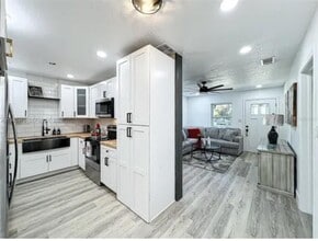 5345 Avon Ct in Orlando, FL - Foto de edificio - Building Photo