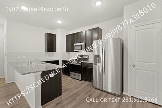 1407 Acorn Mdw St in Houston, TX - Foto de edificio - Building Photo