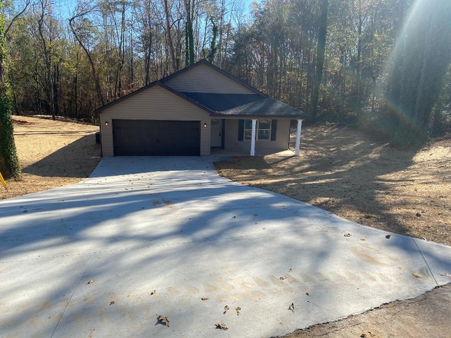 property at 427 W Mill St