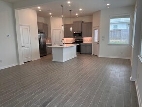 126 W Coralburst Lp in Montgomery, TX - Building Photo - Building Photo