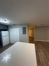 300 NW 16th Ave in Pompano Beach, FL - Building Photo - Building Photo