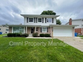 31245 Bretz Dr in Warren, MI - Building Photo