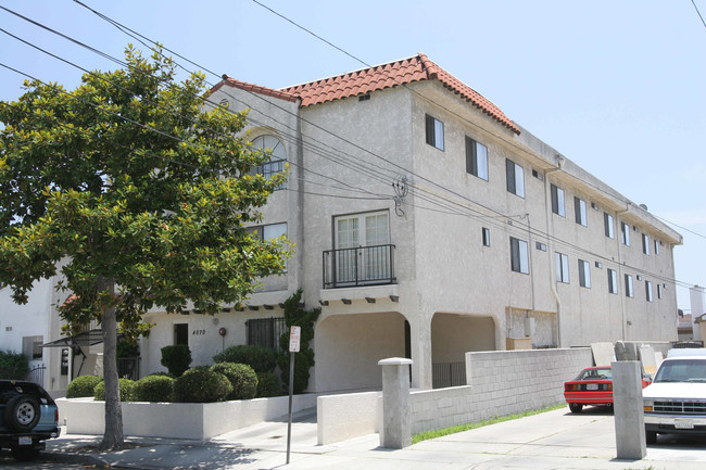 4070 W 130th St in Hawthorne, CA - Foto de edificio - Building Photo