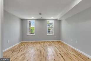410 Diamond St in Philadelphia, PA - Building Photo