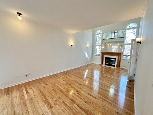 224 Charlotte Pl in Cary, IL - Building Photo - Building Photo