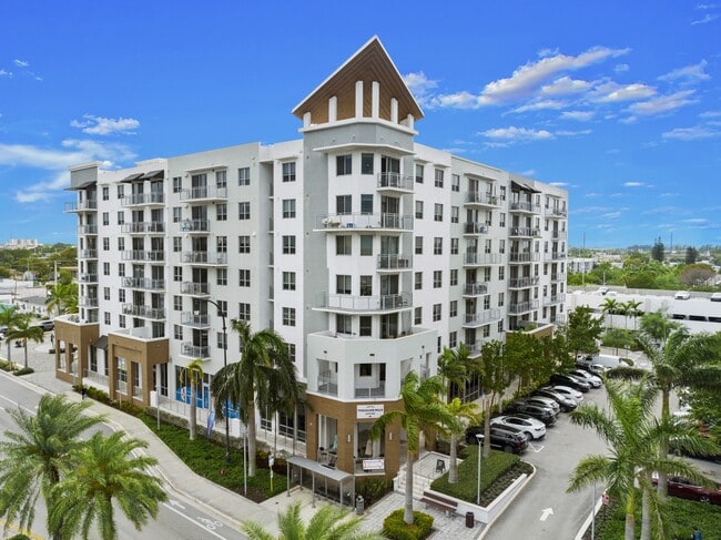 ArtSquare at Hallandale in Hallandale Beach, FL - Building Photo - Building Photo