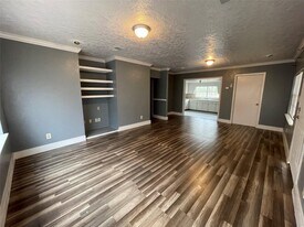 111 Cronin Rd in Shepherd, TX - Building Photo