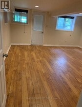 96 Gurnett St in Aurora, ON - Building Photo - Building Photo