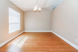 3544 SW Hale St in Port St. Lucie, FL - Foto de edificio - Building Photo