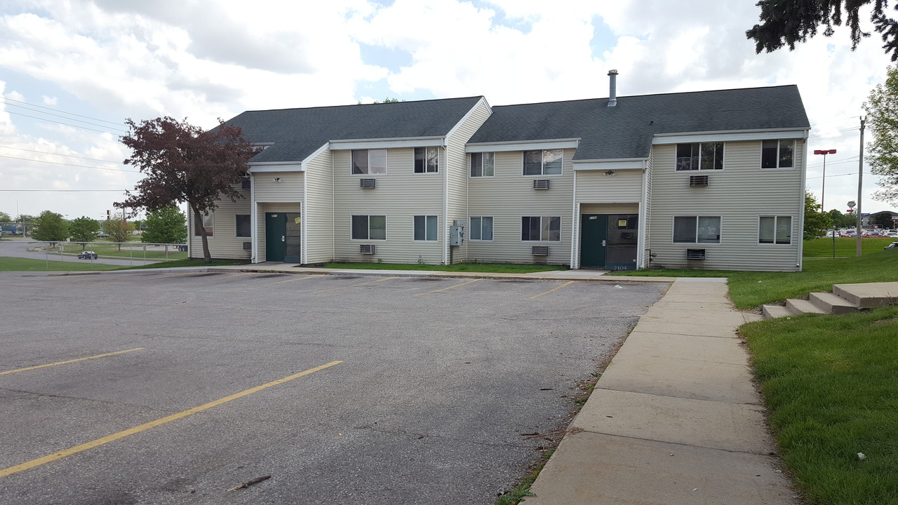 Greenridge Apartments in Waterloo, IA - Building Photo