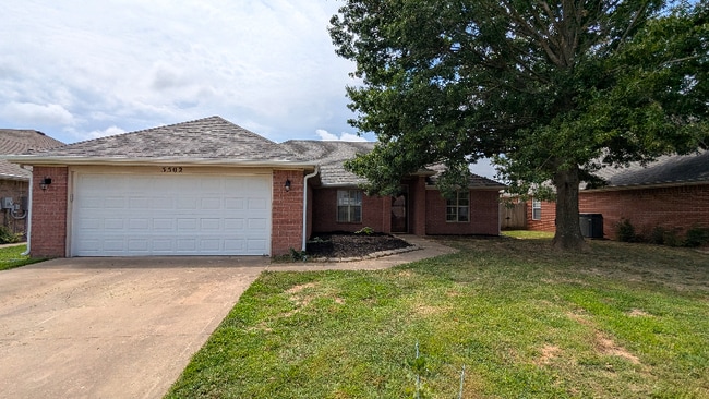 property at 3502 W Margaret Pl