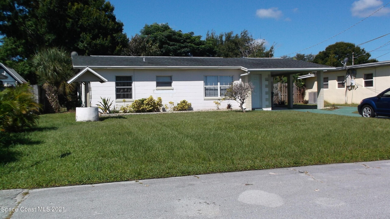 710 Japonica Dr in Melbourne, FL - Building Photo