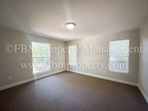 111 S Wood St in Ferris, TX - Building Photo - Building Photo
