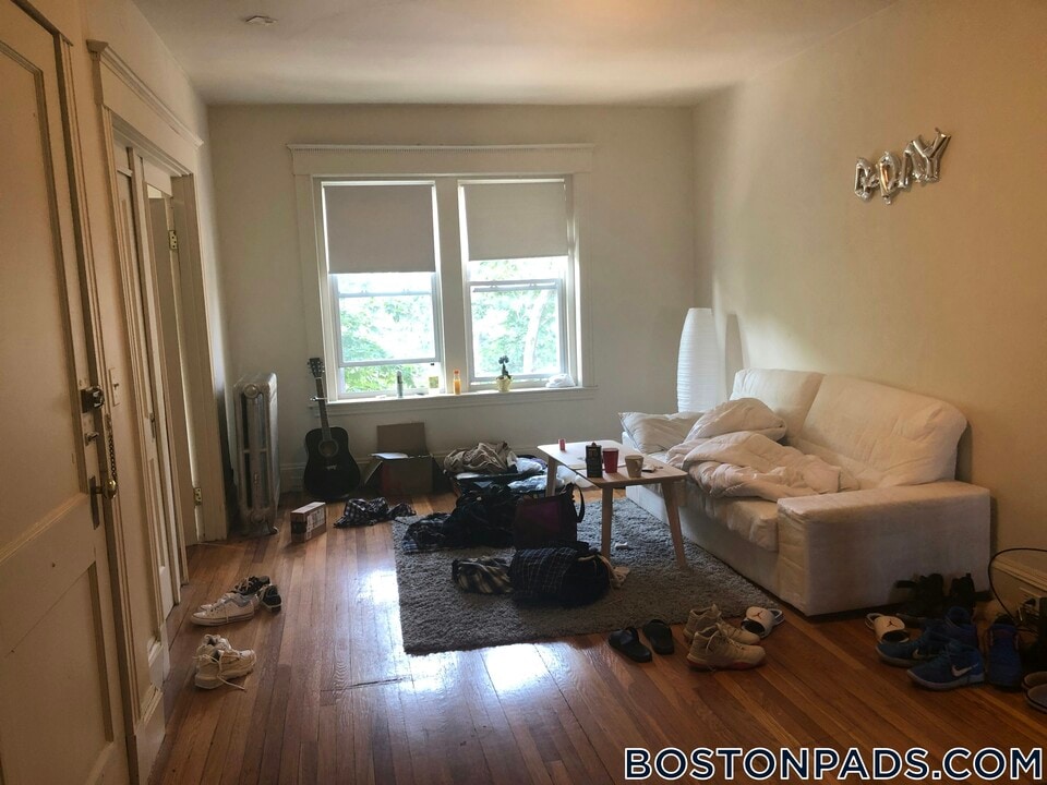 130 Englewood Ave in Boston, MA - Building Photo
