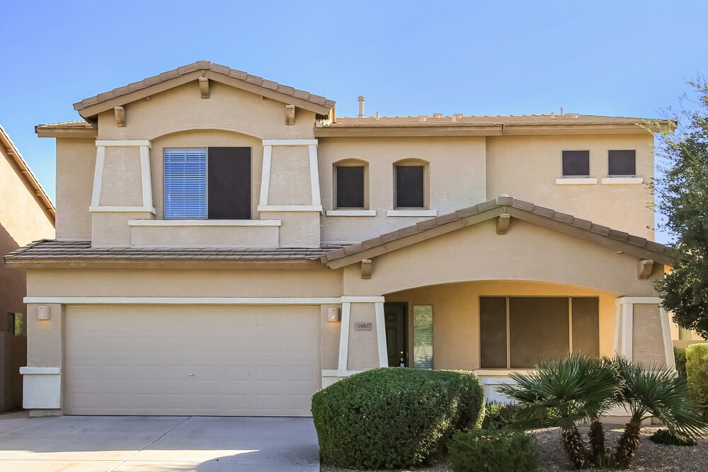 14807 W Larkspur Dr in Surprise, AZ - Building Photo