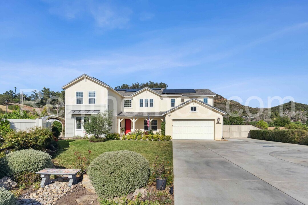 21743 Deer Grass Dr in Escondido, CA - Building Photo