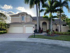 3279 Huntington in Weston, FL - Building Photo - Building Photo
