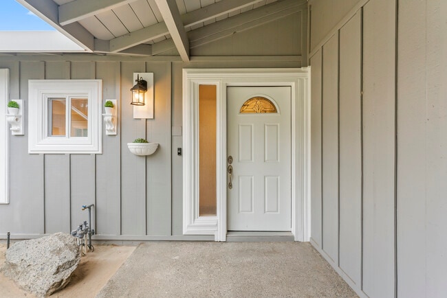 154 Baxter Ave in Sacramento, CA - Building Photo - Building Photo