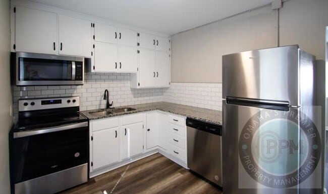 property at 3309 S 32nd Ave